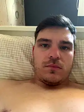 Snapshot of sergigomez chatting on 10-28-25, 03:14 sergigomez online show from 10-28-25, 03:14