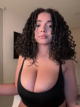 Mariecurl online show from 12-17-25, 01:11