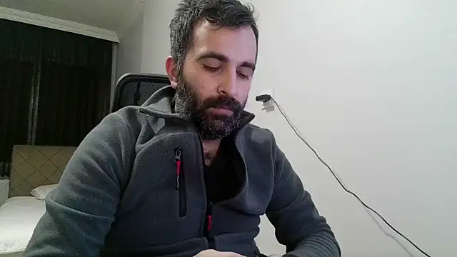 Snapshot of tgltplsr chatting on 01-15-25, 01:02 tgltplsr online show from 01-15-25, 01:02