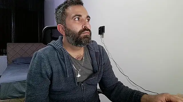 Snapshot of tgltplsr chatting on 10-28-25, 01:09 tgltplsr online show from 10-28-25, 01:09