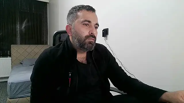 Snapshot of tgltplsr chatting on 11-09-25, 01:48 tgltplsr online show from 11-09-25, 01:48