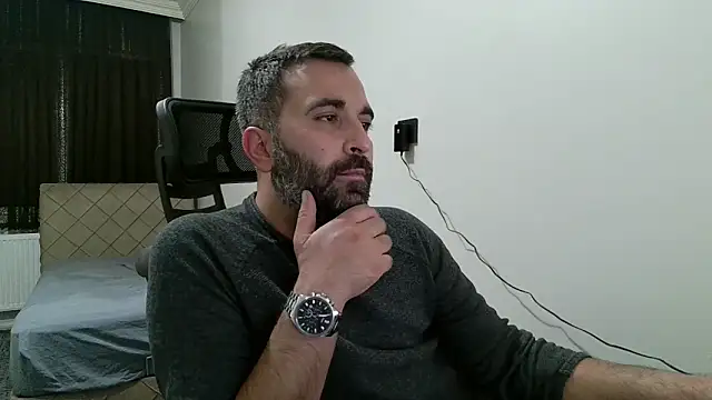 Snapshot of tgltplsr chatting on 12-15-25, 10:03 tgltplsr online show from 12-15-25, 10:03