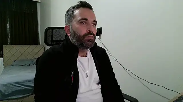 Snapshot of tgltplsr chatting on 12-16-25, 11:54 tgltplsr online show from 12-16-25, 11:54