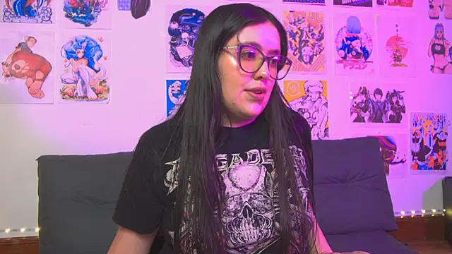 Snapshot of snowblack_ chatting on 01-31-25, 02:28 snowblack online show from 01-31-25, 02:28