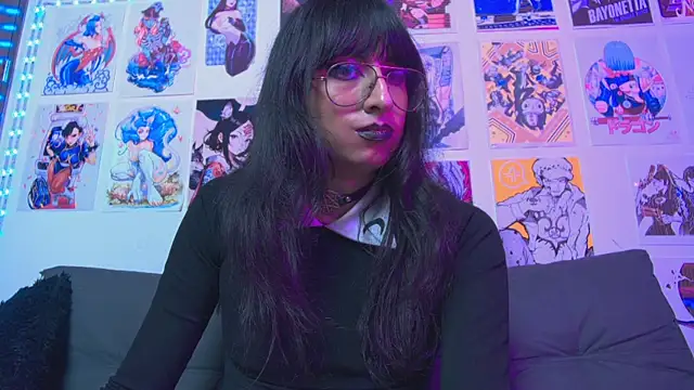 Snapshot of snowblack_ chatting on 02-09-25, 05:29 snowblack online show from 02-09-25, 05:29