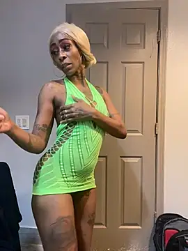 SlimBeenBadd1981 online show from 12-31-24, 02:47