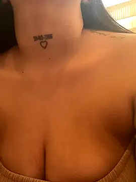 LunaBaker-1 online show from 10-03-25, 07:11