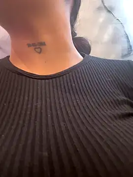 LunaBaker-1 online show from 10-12-25, 07:57