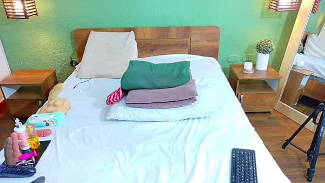 dannaahbrown online show from 02-16-25, 01:38