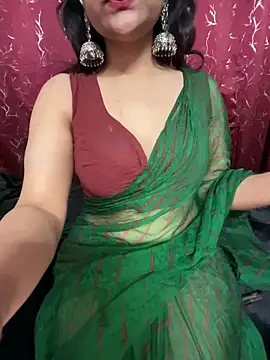 Snapshot of LuscousPussy chatting on 02-18-25, 04:37 LuscousPussy online show from 02-18-25, 04:37