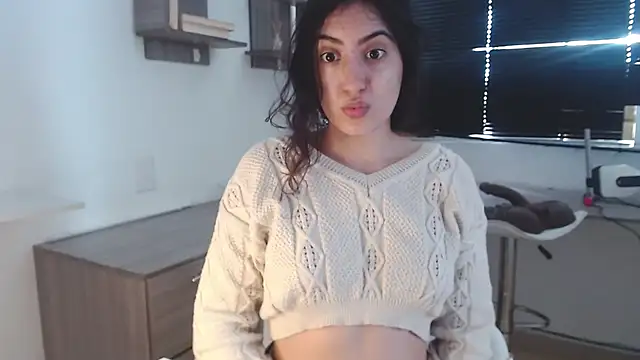 MIYESSI online show from 09-19-25, 03:02