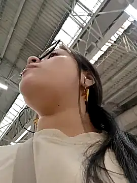 Snapshot of persefone_core chatting on 10-29-25, 09:05 persefone core online show from 10-29-25, 09:05