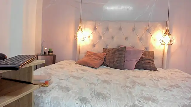 SakuraLee  online show from 09-09-25, 01:43