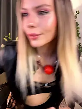 Snapshot of KittyKatyDream chatting on 01-12-26, 06:13 KittyKatyDream online show from 01-12-26, 06:13