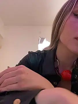 Snapshot of KittyKatyDream chatting on 01-18-26, 04:55 KittyKatyDream online show from 01-18-26, 04:55