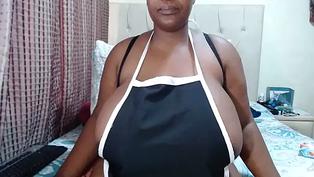 Snapshot of CHOCOLATEDARKBUSTYX chatting on 03-05-25, 06:12 CHOCOLATEDARKBUSTYX online show from 03-05-25, 06:12