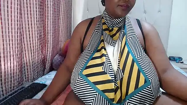 Snapshot of CHOCOLATEDARKBUSTYX chatting on 12-04-25, 09:51 CHOCOLATEDARKBUSTYX online show from 12-04-25, 09:51