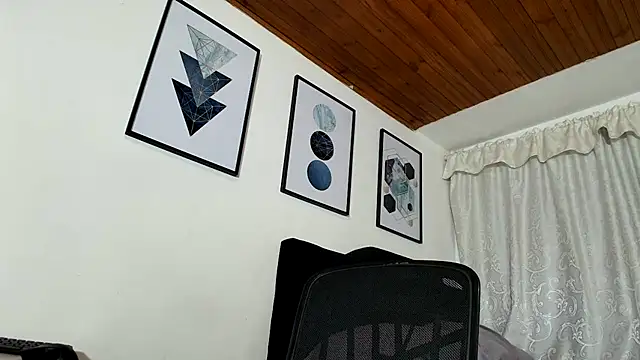 sam her online show from 11-10-25, 09:25