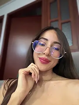 Snapshot of lauravasquez chatting on 02-22-25, 05:13 lauravasquez online show from 02-22-25, 05:13