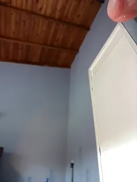 Snapshot of lauravasquez chatting on 05-12-26, 03:53 lauravasquez online show from 05-12-26, 03:53