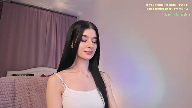 Snapshot of LauraCoy chatting on 12-11-24, 11:21 LauraCoy online show from 12-11-24, 11:21