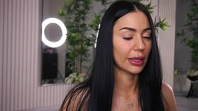 Abbela White online show from 03-06-25, 09:36