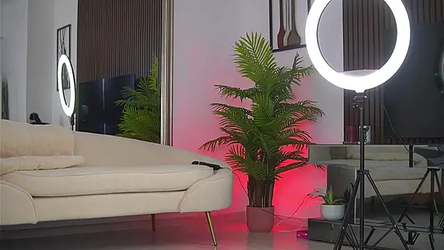 Abbela White online show from 07-05-26, 05:47