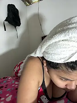 moncerrat luna online show from 02-10-26, 06:34