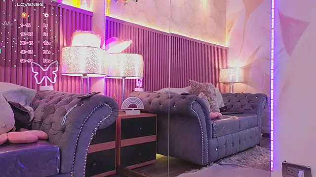 Emiily Scott1 online show from 12-18-24, 12:51