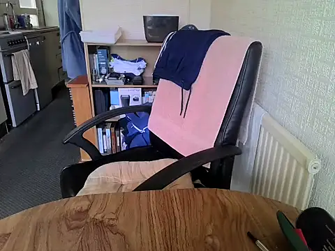 daddyflash online show from 10-21-25, 10:27