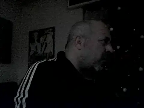 Snapshot of Paolino_8316 chatting on 12-27-24, 04:54 Paolino 8316 online show from 12-27-24, 04:54