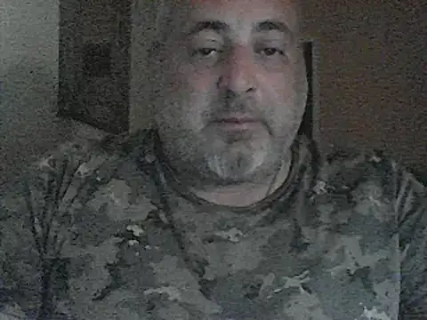 Snapshot of Paolino_8316 chatting on 10-17-25, 11:18 Paolino 8316 online show from 10-17-25, 11:18