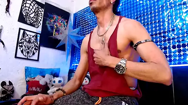 Snapshot of Mensecret69 chatting on 12-31-24, 11:39 Mensecret69 online show from 12-31-24, 11:39