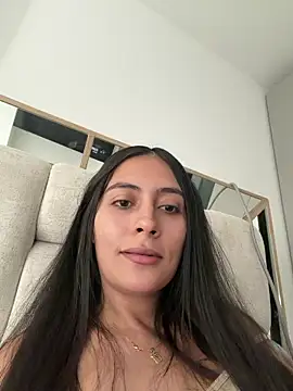 Snapshot of Sophie__Foxxx chatting on 02-06-26, 07:39 Sophie Foxxx online show from 02-06-26, 07:39