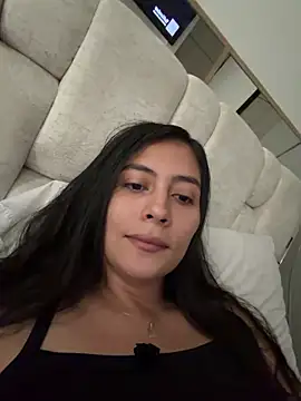 Snapshot of Sophie__Foxxx chatting on 02-11-26, 12:32 Sophie Foxxx online show from 02-11-26, 12:32