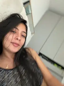 Snapshot of Sophie__Foxxx chatting on 02-23-26, 04:26 Sophie Foxxx online show from 02-23-26, 04:26