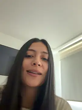 Snapshot of Sophie__Foxxx chatting on 02-25-26, 05:22 Sophie Foxxx online show from 02-25-26, 05:22