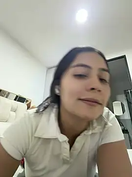 Snapshot of Sophie__Foxxx chatting on 03-06-26, 01:13 Sophie Foxxx online show from 03-06-26, 01:13