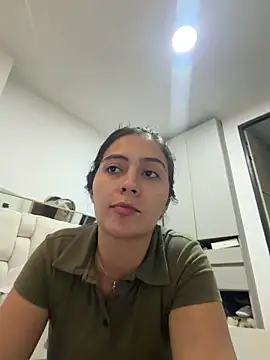 Snapshot of Sophie__Foxxx chatting on 03-22-26, 02:37 Sophie Foxxx online show from 03-22-26, 02:37