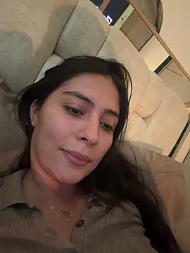 Snapshot of Sophie__Foxxx chatting on 04-07-26, 05:02 Sophie Foxxx online show from 04-07-26, 05:02
