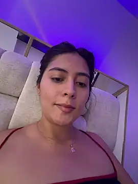 Snapshot of Sophie__Foxxx chatting on 04-12-26, 05:29 Sophie Foxxx online show from 04-12-26, 05:29