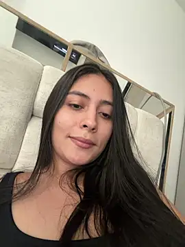 Snapshot of Sophie__Foxxx chatting on 04-16-26, 09:04 Sophie Foxxx online show from 04-16-26, 09:04