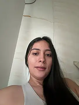 Snapshot of Sophie__Foxxx chatting on 04-18-26, 10:54 Sophie Foxxx online show from 04-18-26, 10:54