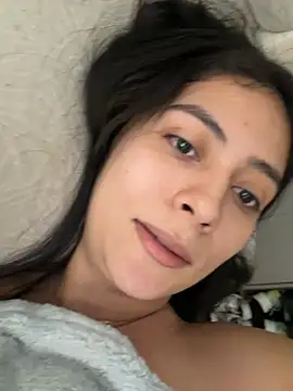 Snapshot of Sophie__Foxxx chatting on 04-19-26, 02:38 Sophie Foxxx online show from 04-19-26, 02:38