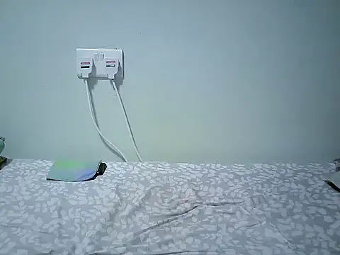 lupita 0 online show from 11-18-25, 02:10