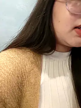 Snapshot of ANNELIESE_ chatting on 02-25-25, 04:53 ANNELIESE online show from 02-25-25, 04:53