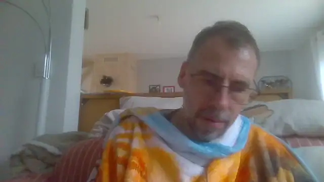 ptitcanard60600 online show from 10-02-25, 04:36