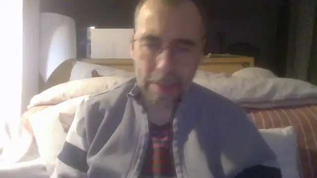 ptitcanard60600 online show from 12-04-25, 10:51