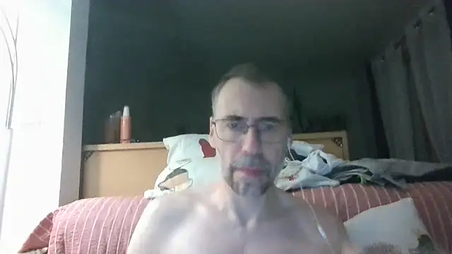 Snapshot of ptitcanard60600 chatting on 08-06-26, 09:49 ptitcanard60600 online show from 08-06-26, 09:49