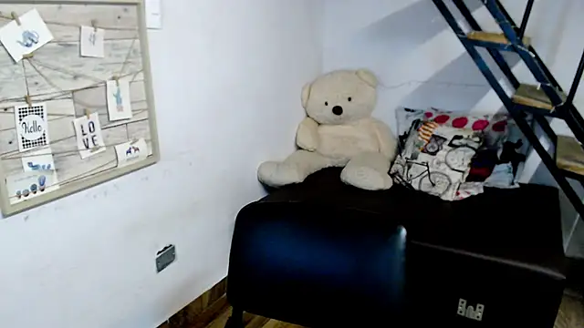 samantha baby  online show from 03-16-25, 01:28